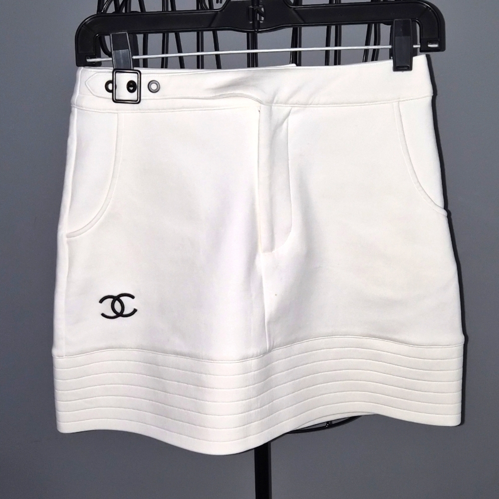 Chic White Skort With Interlocking C's - image 1